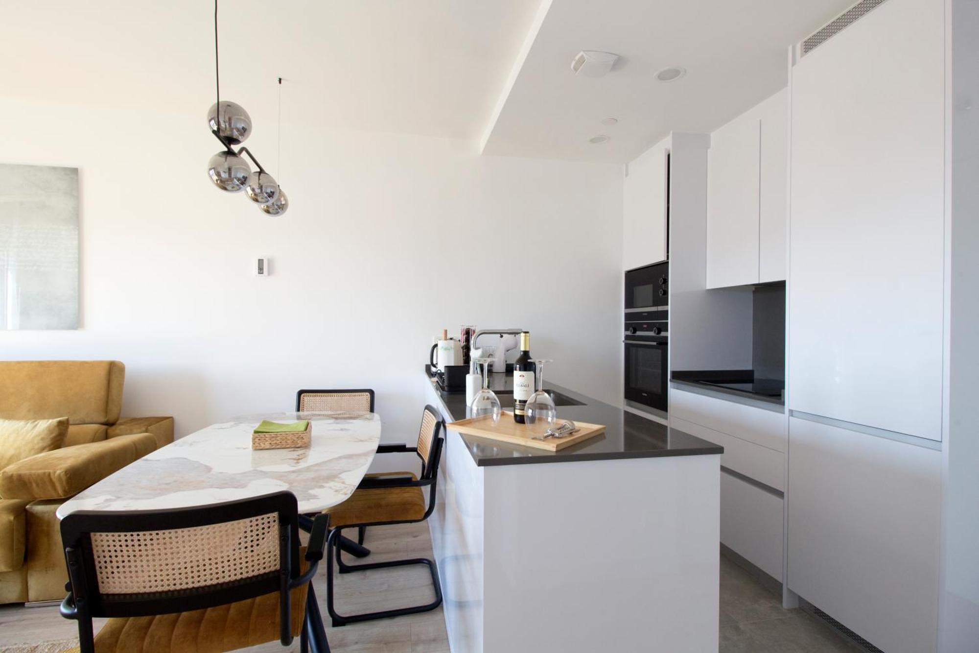 Happy Travel Urban Sky 19c Apartment
